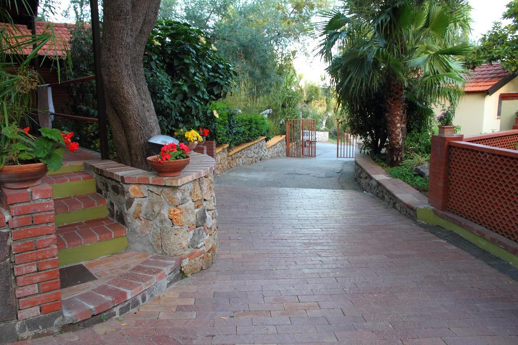 Cala Blanca Villaggio Alberghiero มารีนาดีกาเมโรตา ภายนอก รูปภาพ