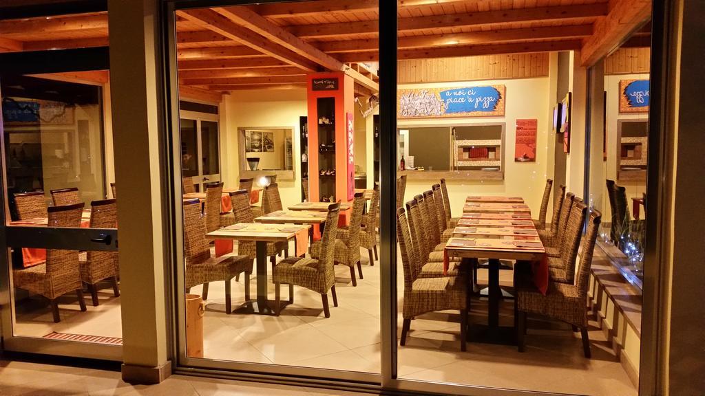 Cala Blanca Villaggio Alberghiero มารีนาดีกาเมโรตา ภายนอก รูปภาพ