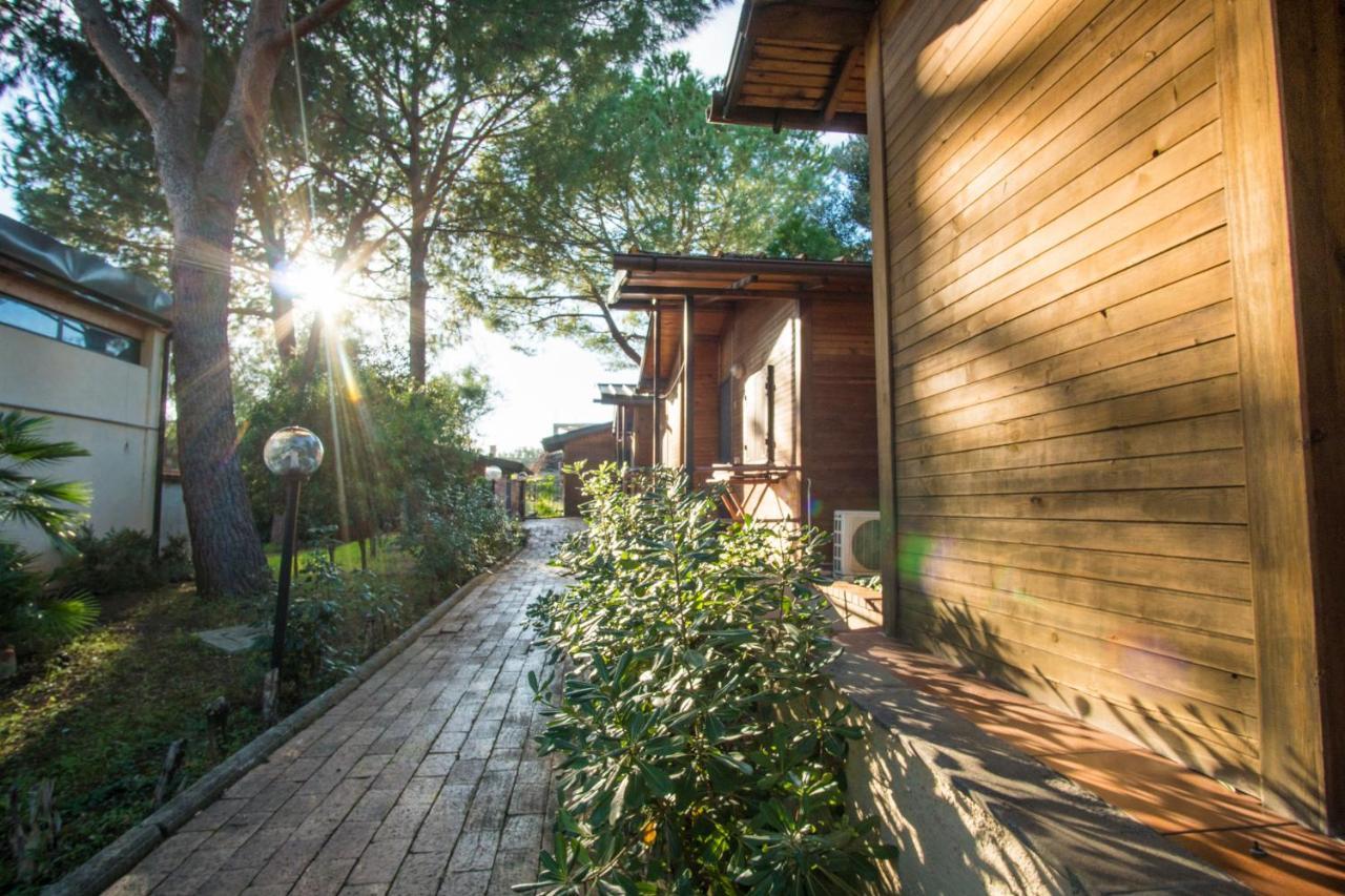 Cala Blanca Villaggio Alberghiero มารีนาดีกาเมโรตา ภายนอก รูปภาพ